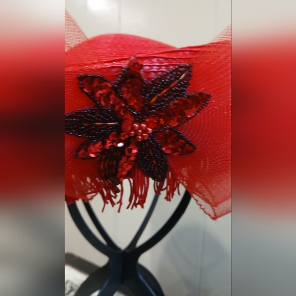 Vintage Woman’s Red Rose Cocktail Fascinator Pillbox Hat Millinery Netting Bow - Picture 6 of 11